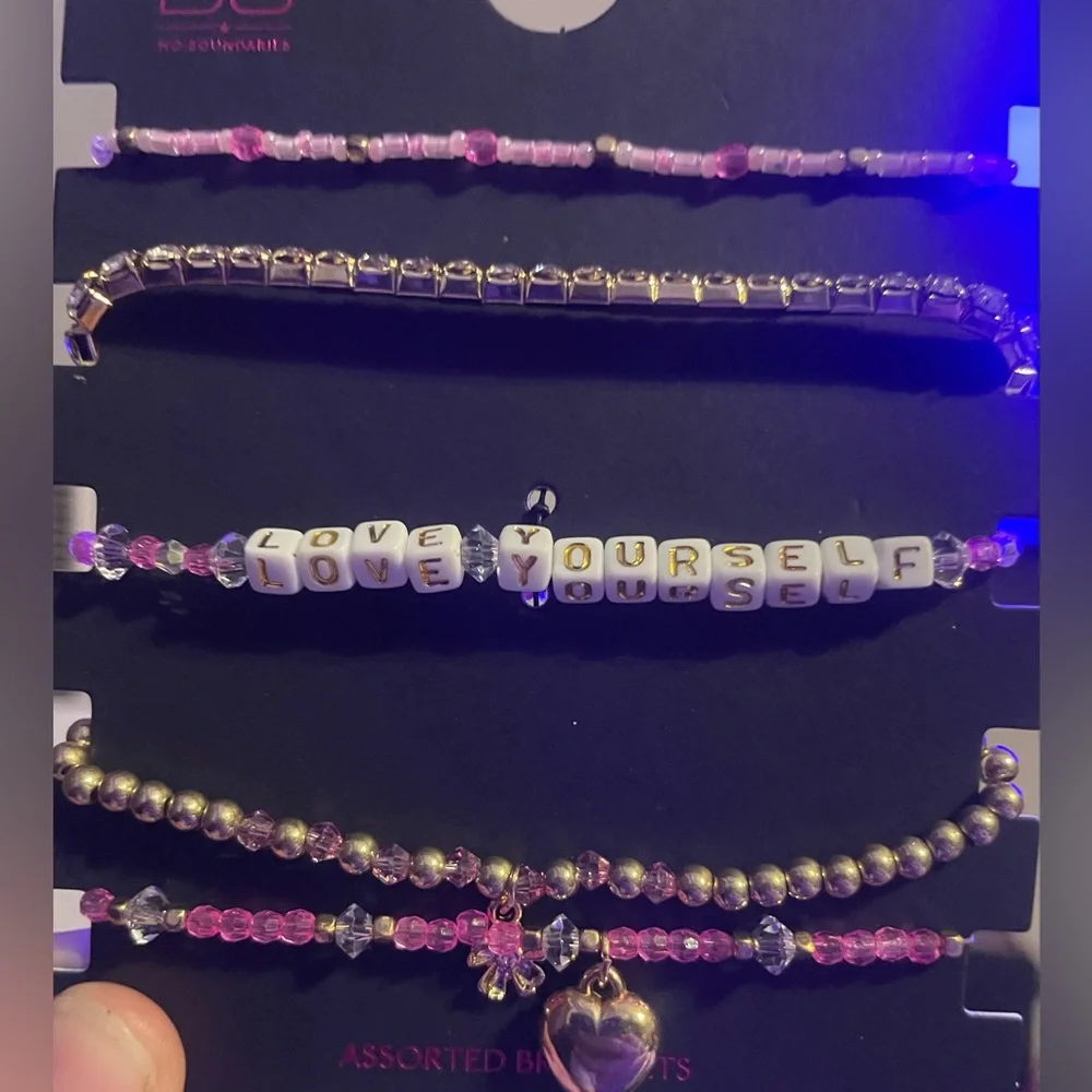 No Boundaries Pink “Love Yourself” Beaded Bracelet Set 5PC NWT